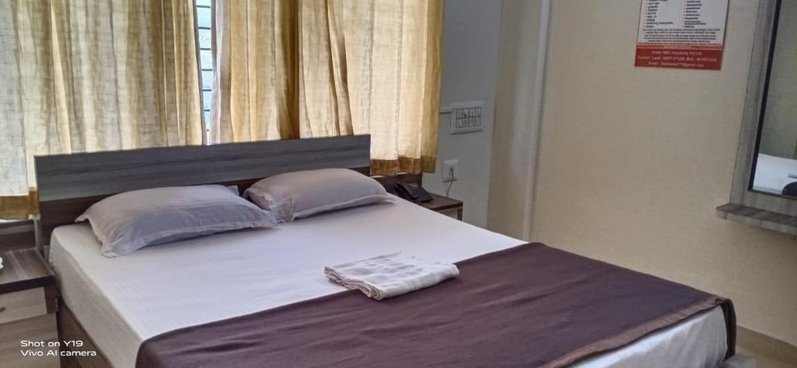 Hotel Sai Skanda Subrahmanya Esterno foto